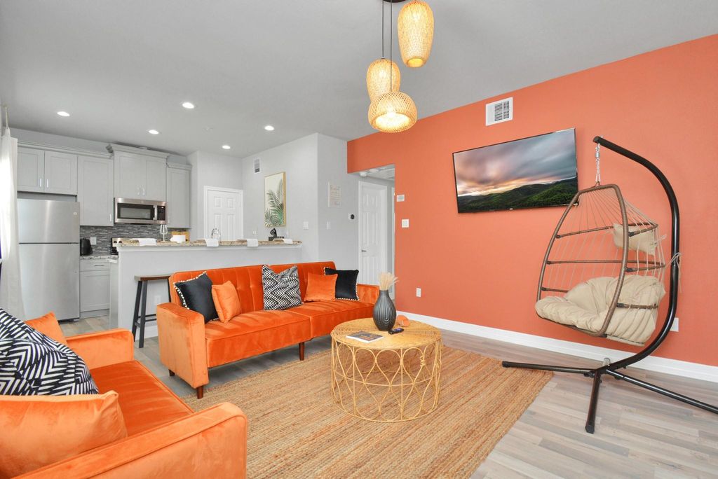 Photo of 7823 Gladstone Street #B1, Houston, TX 77051 (MLS # 36848642)