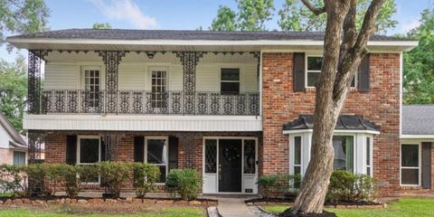 Photo of 326 Bayou View Drive, El Lago, TX 77586 (MLS # 48075054)