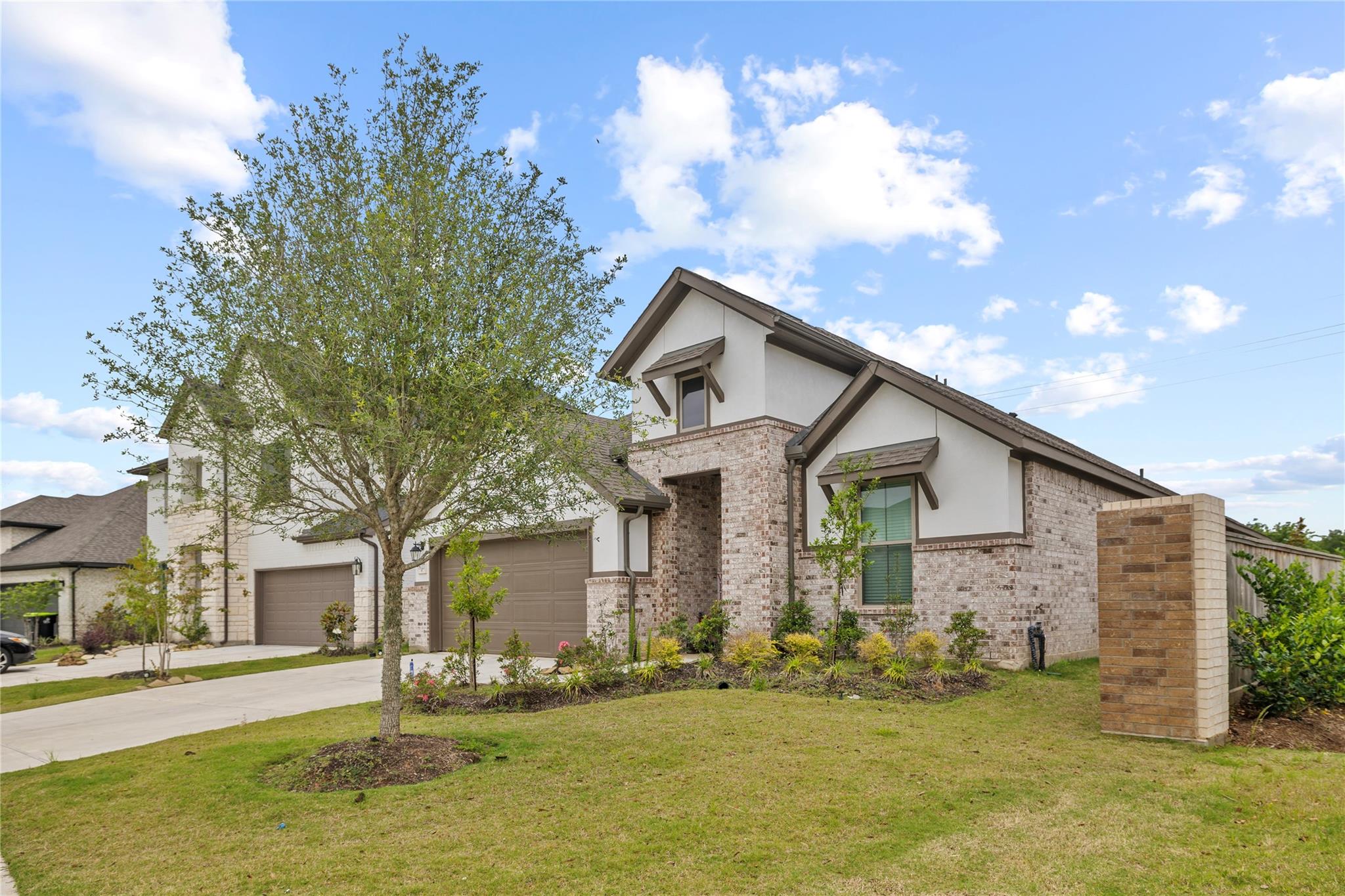 8727 Gleaming Village Way