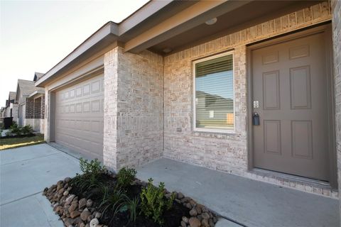 Photo of 16839 Sangiovese Drive, Houston, TX 77090 (MLS # 22012003)