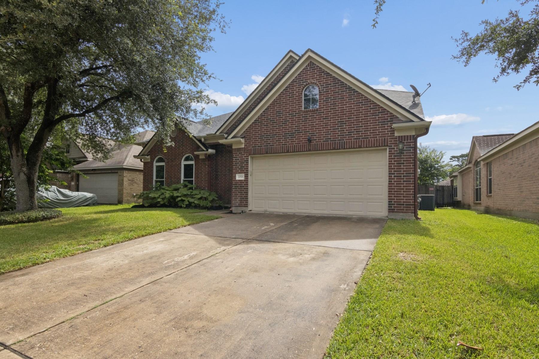 20518 Jasmine Leaf Trail