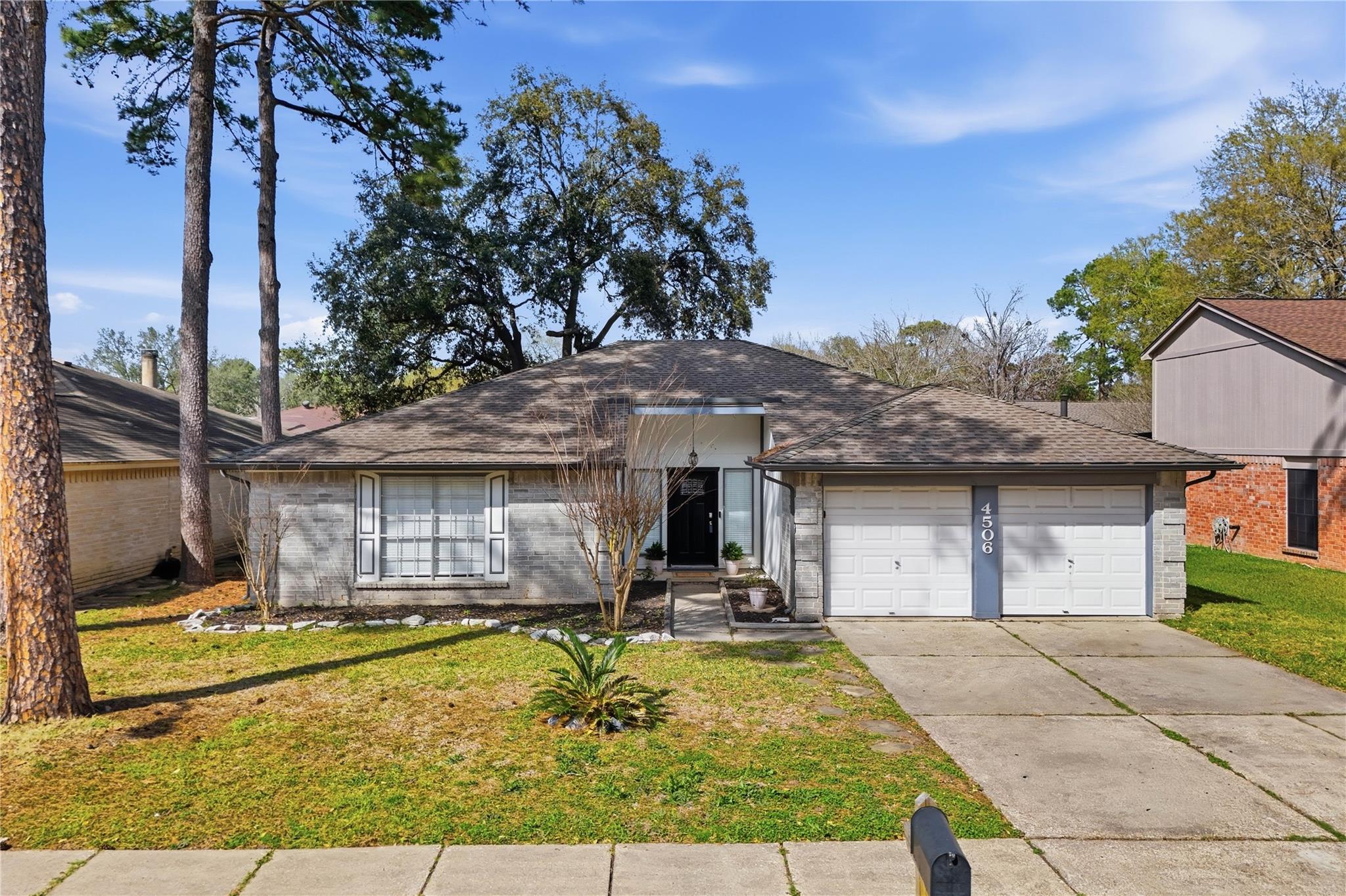 4506 Pineville Lane