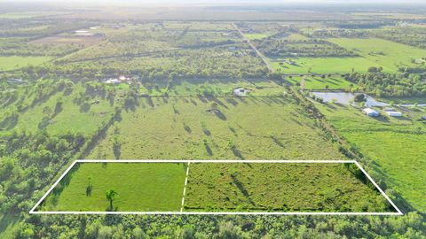 11703 County Road 48 Rosharon TX 77583