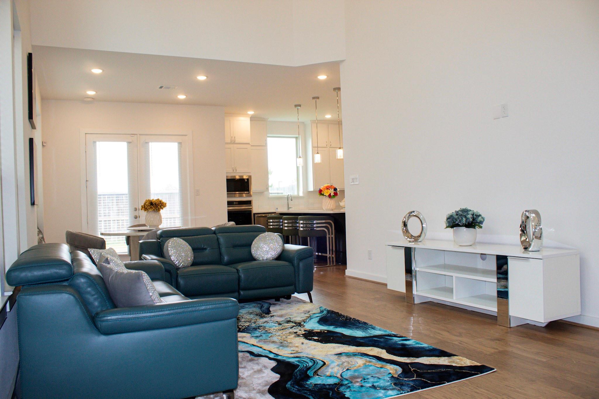 6567 Scarlet Pond Lane