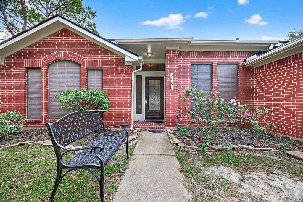 Photo of 2002 Foundary Drive, Katy, TX 77493 (MLS # 48938233)