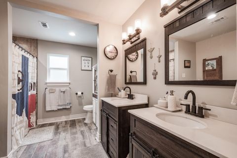 Tiny photo for 3600 Autumn Lane, Baytown, TX 77521 (MLS # 88592432)