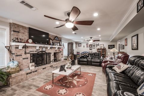 Tiny photo for 3600 Autumn Lane, Baytown, TX 77521 (MLS # 88592432)