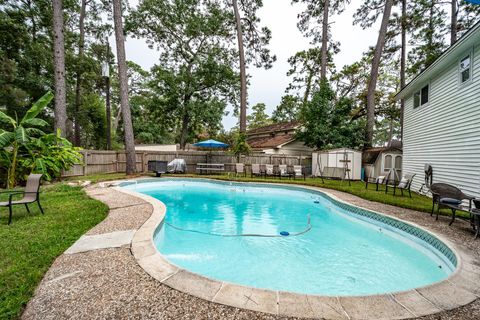 Tiny photo for 3600 Autumn Lane, Baytown, TX 77521 (MLS # 88592432)
