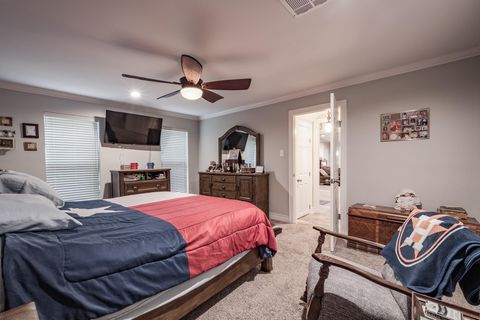 Tiny photo for 3600 Autumn Lane, Baytown, TX 77521 (MLS # 88592432)