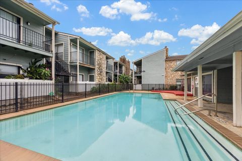 Photo of 3754 Tanglewilde Street N #C3, Houston, TX 77063 (MLS # 89044376)