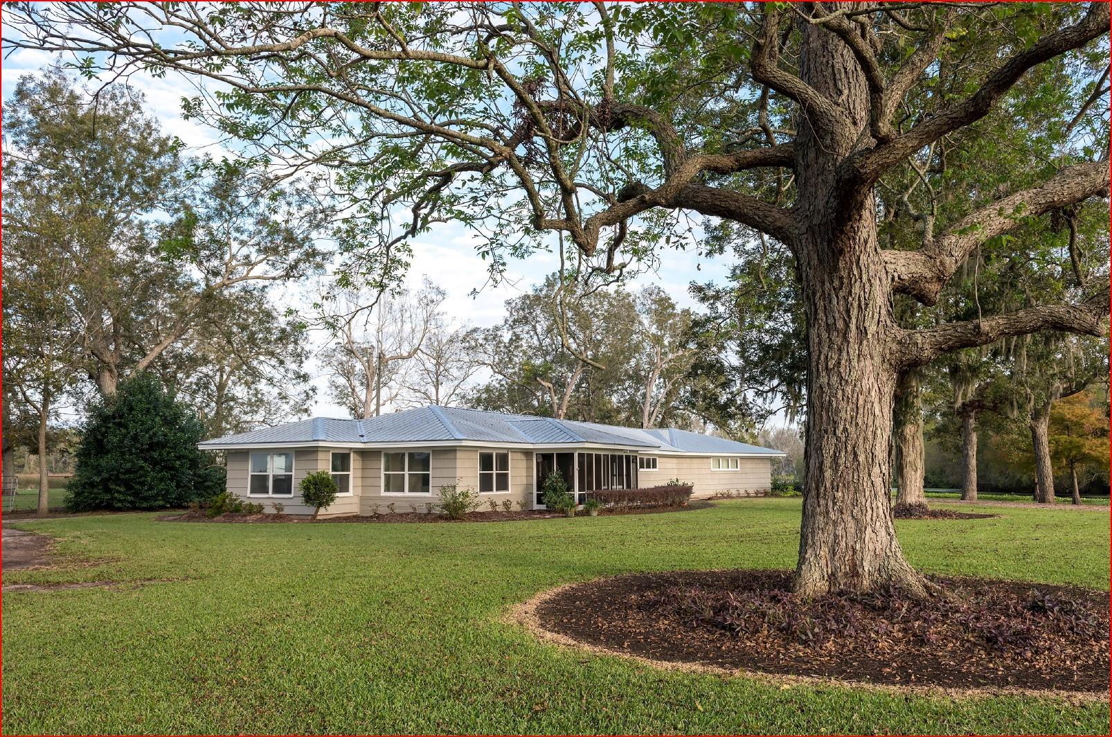 7654 County Road 121