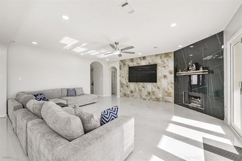 Photo of 2315 Bending Spring Drive, Pearland, TX 77584 (MLS # 4616365)