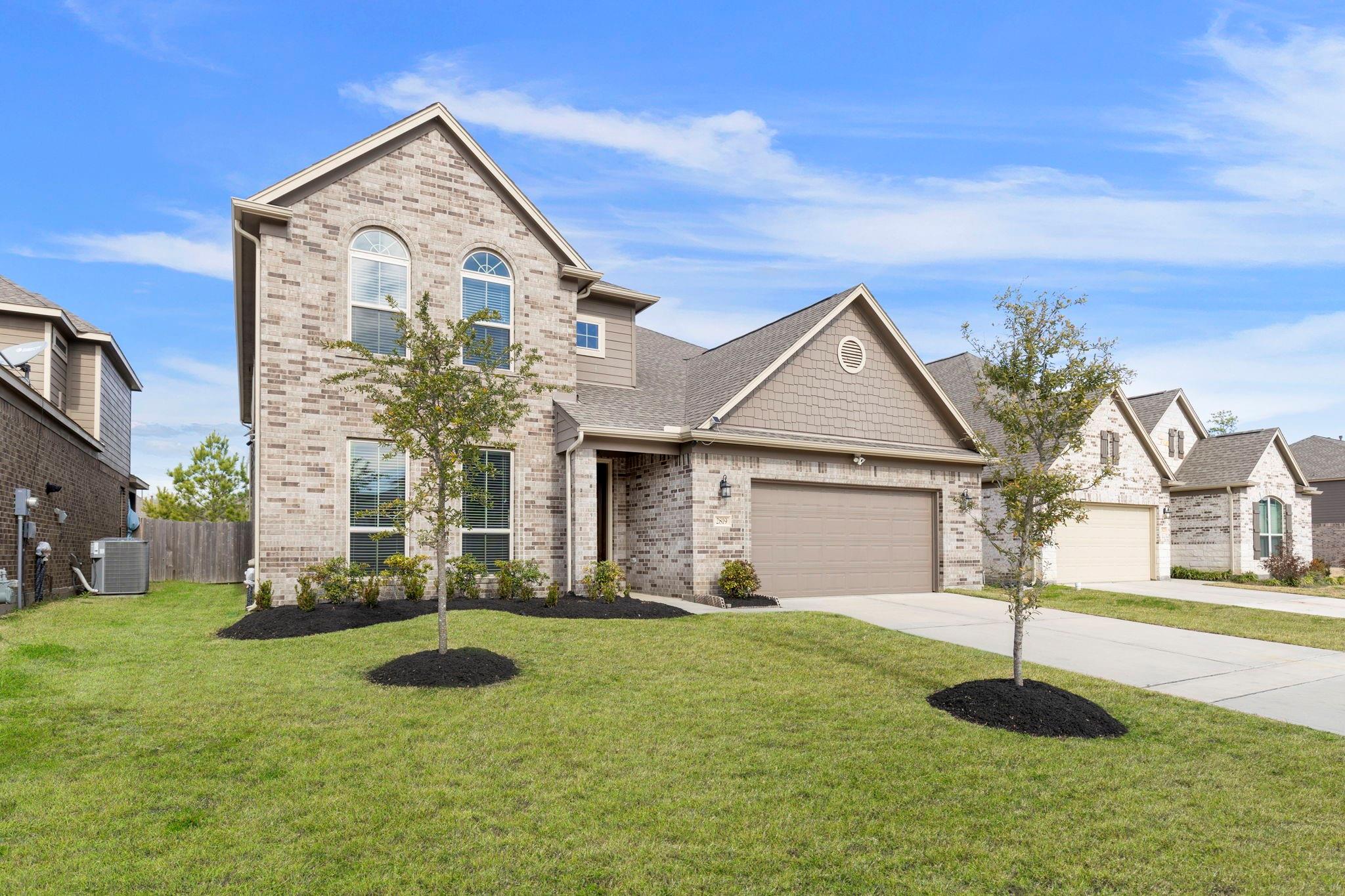 2819 Bradbury Hills Drive