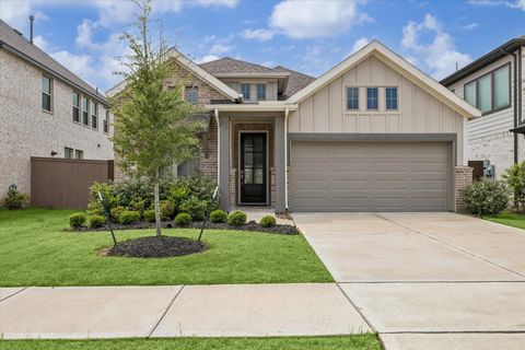 Photo of 11210 Burgus Farm Road, Humble, TX 77346 (MLS # 32447558)
