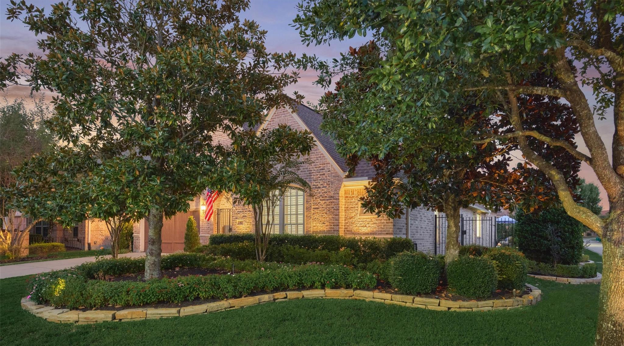 82 Wood Manor Place