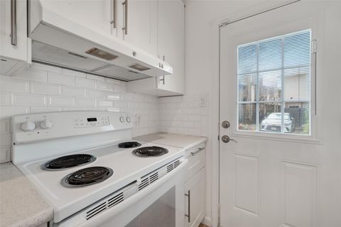 Tiny photo for 7575 Cambridge Street #1801, Houston, TX 77054 (MLS # 33698628)