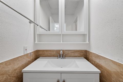 Tiny photo for 7575 Cambridge Street #1801, Houston, TX 77054 (MLS # 33698628)