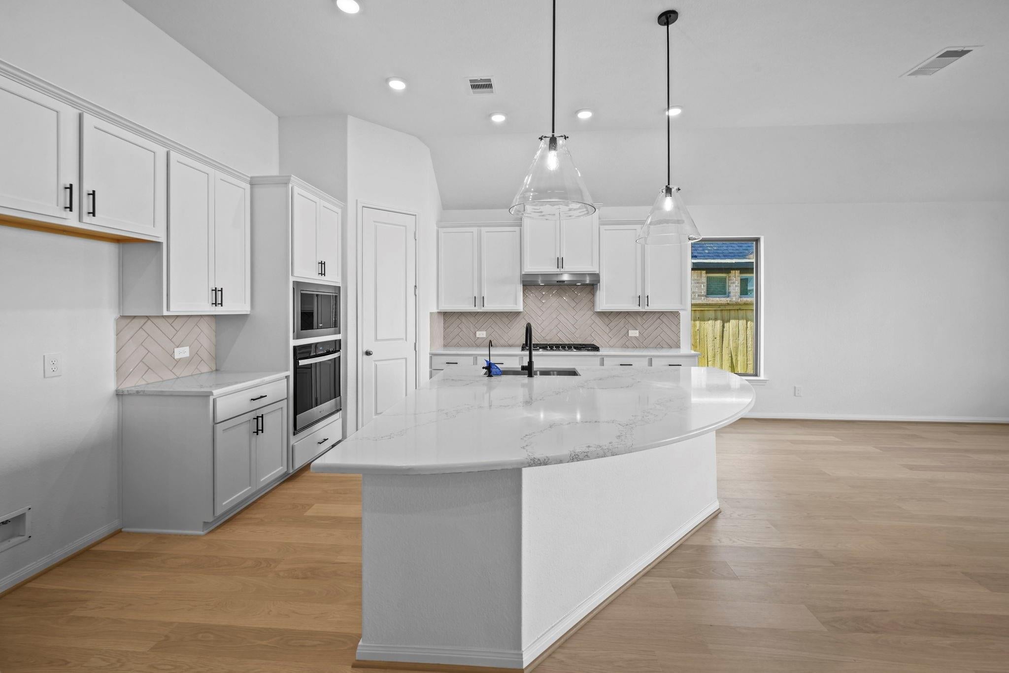 21710 Lantana Berry Trail