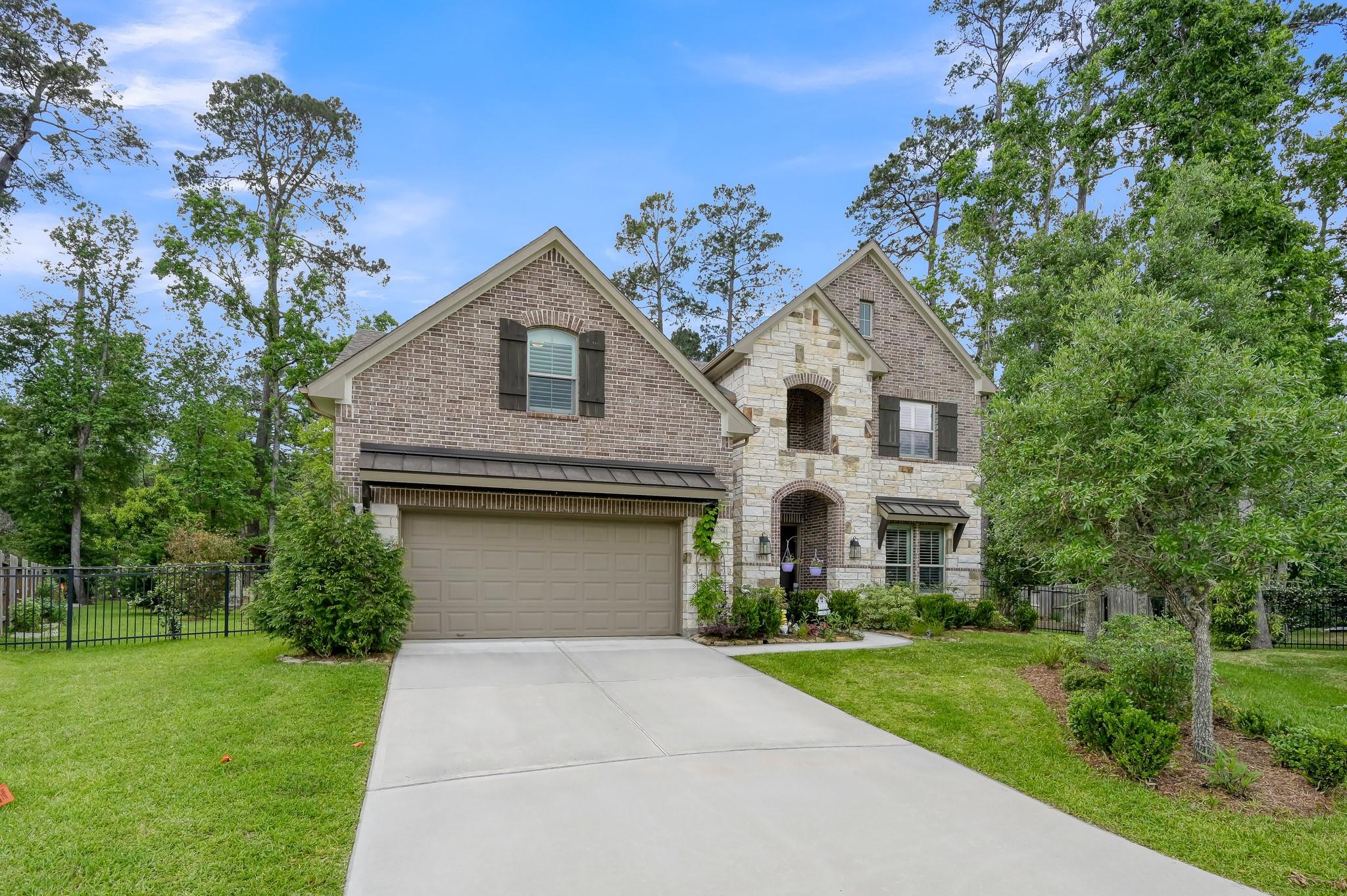 531 Woodsy Pine Court