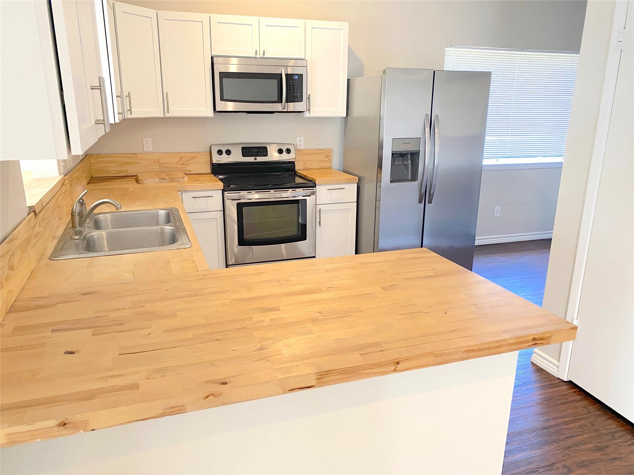 2414 Woven Wood Lane