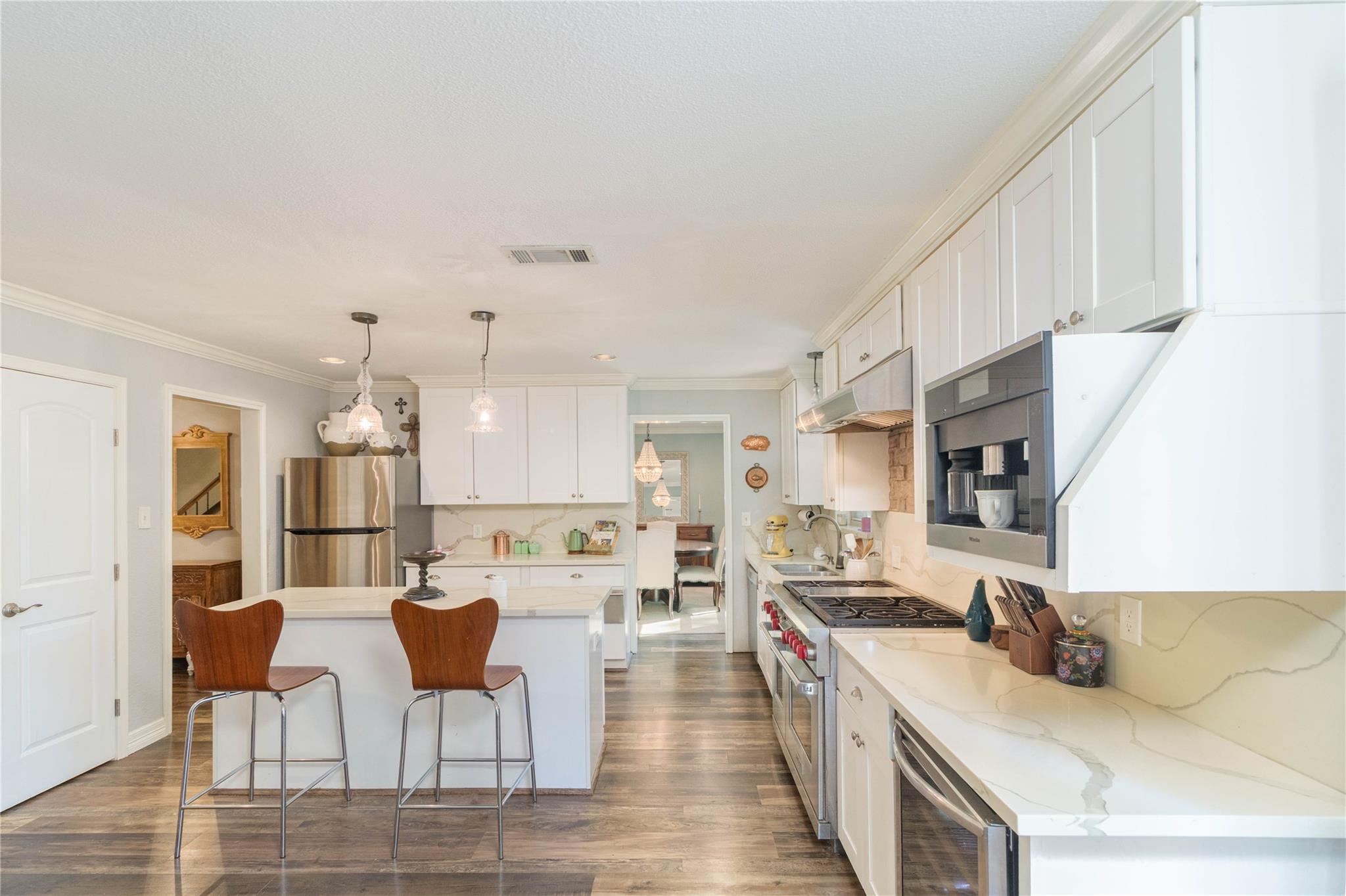 920 Forest Cove Drive