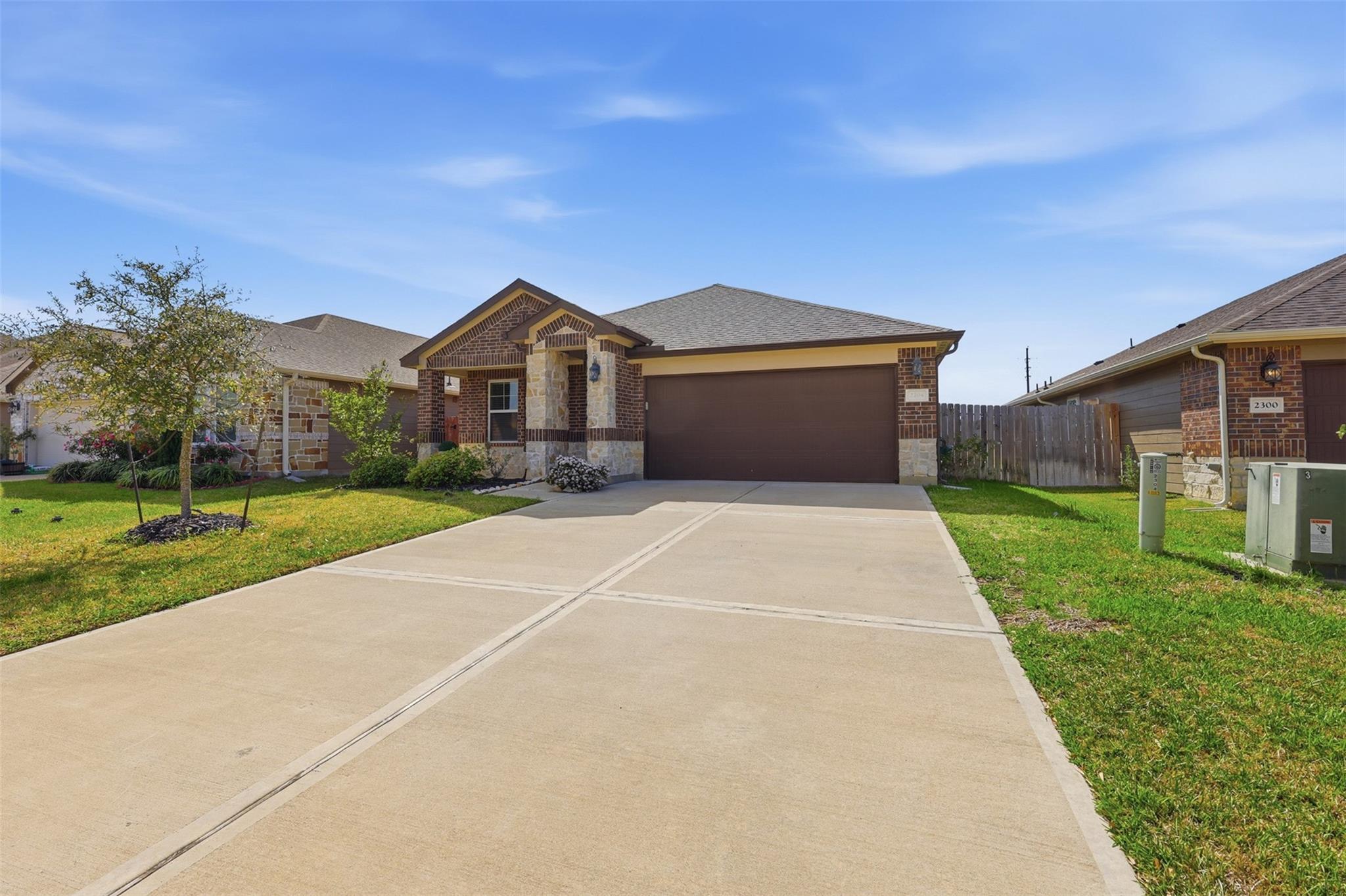2304 W Winding Pines Drive