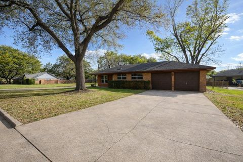 Photo of 1220 Kelving Way Way, Wharton, TX 77488 (MLS # 43779178)