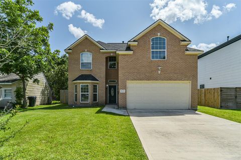Photo of 10618 Bassoon Drive, Houston, TX 77025 (MLS # 17666003) Photo of 10618 Bassoon Drive, Houston, TX 77025 (MLS # 17666003)