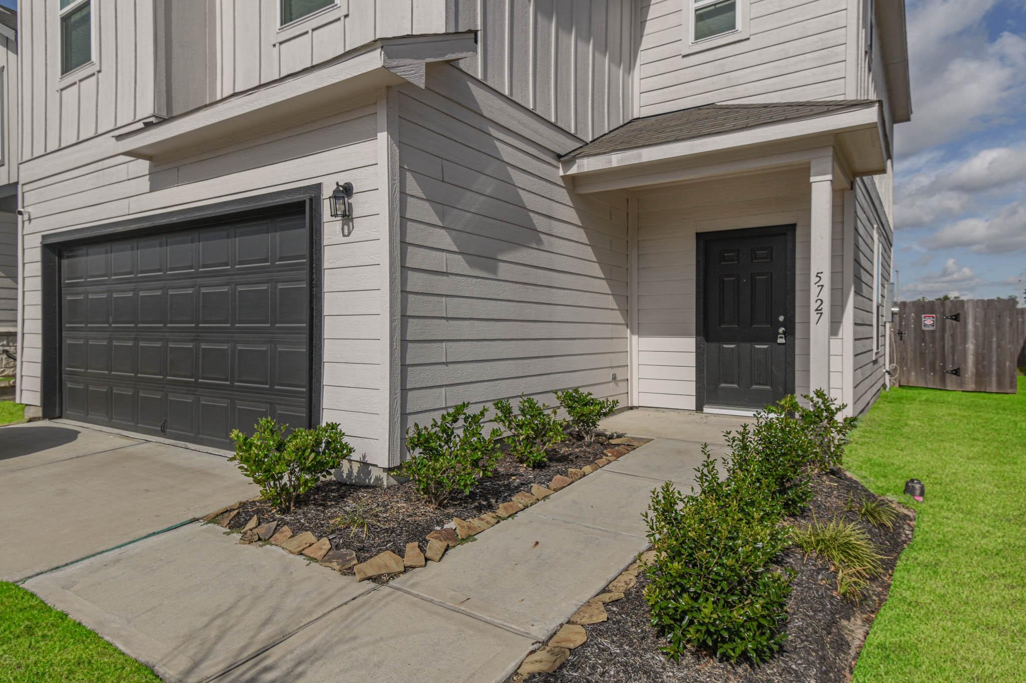 5727 Finely Run Street