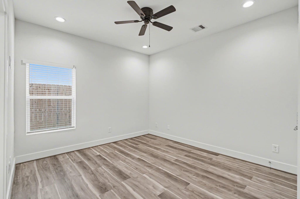 Photo of 2504 W Tidwell Road #B, Houston, TX 77091 (MLS # 88257006)