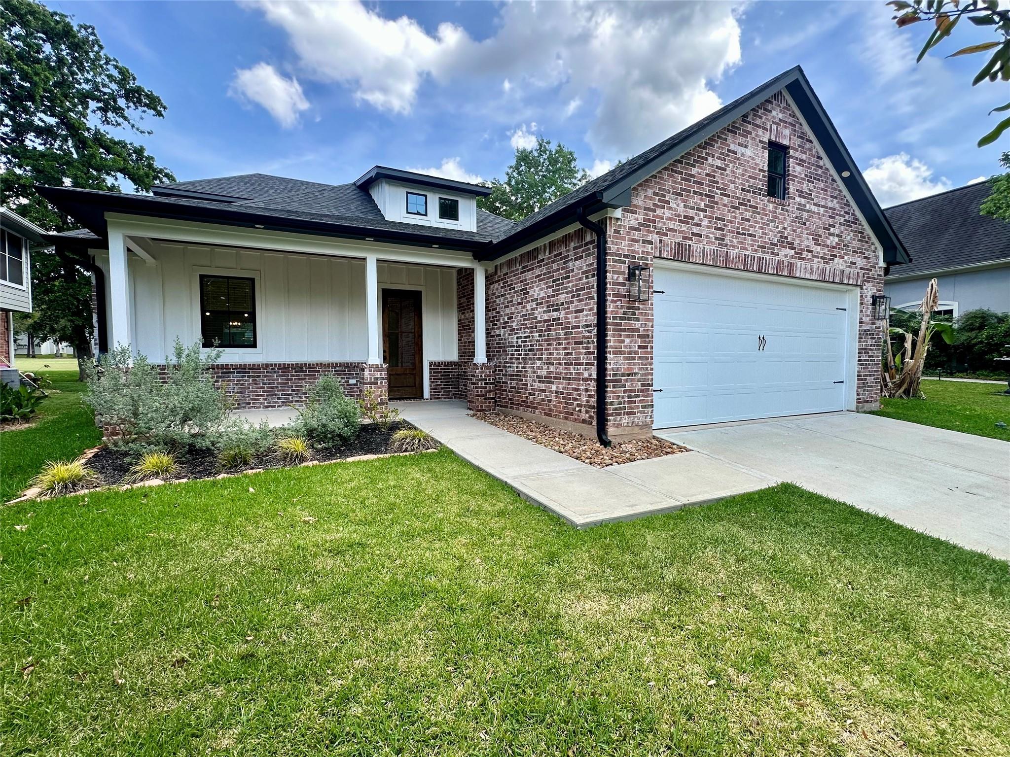 3490 Country Club Boulevard