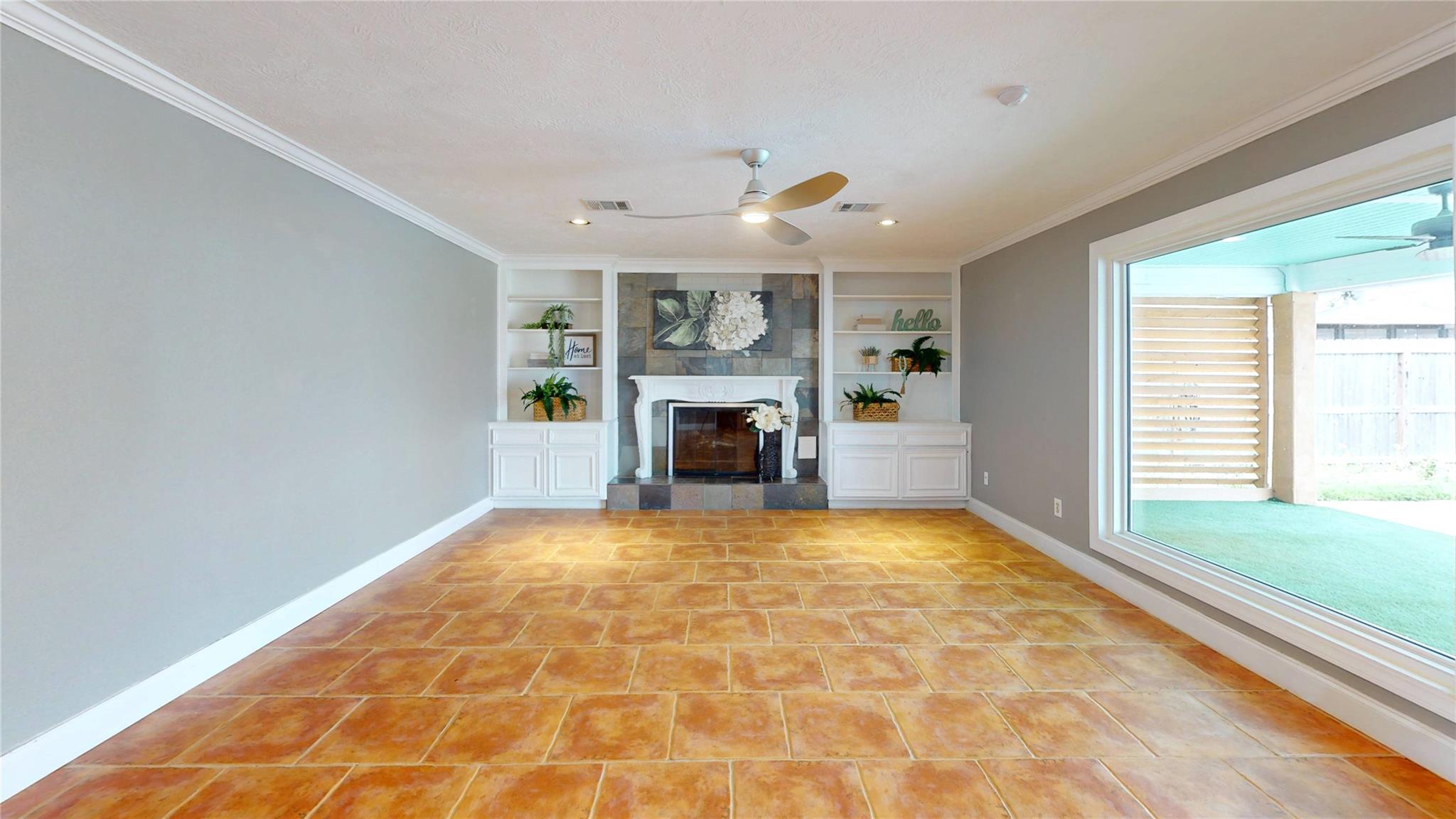 642 N Flamingo Drive