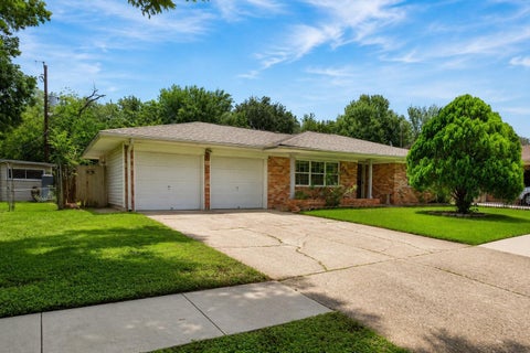 Photo of 1313 Plymouth Street, Pasadena, TX 77502 (MLS # 27122728)