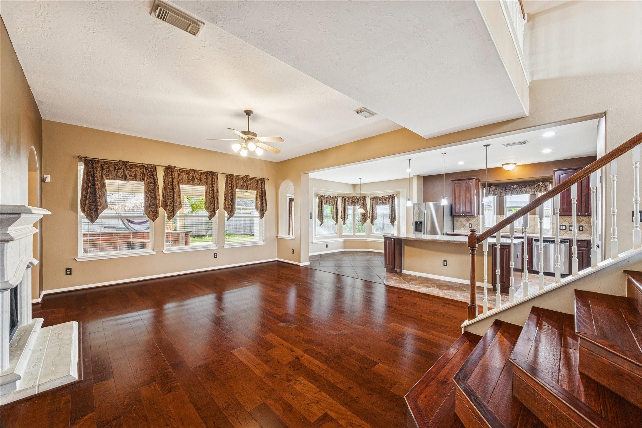 Pearland, Texas 77584, United States, 5 Bedrooms Bedrooms, ,4 BathroomsBathrooms,Residential,Active,256764