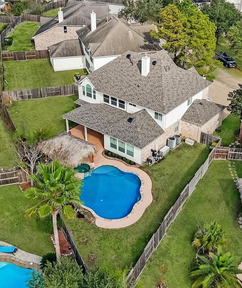 12310 Signal Hill Court Pearland TX 77584