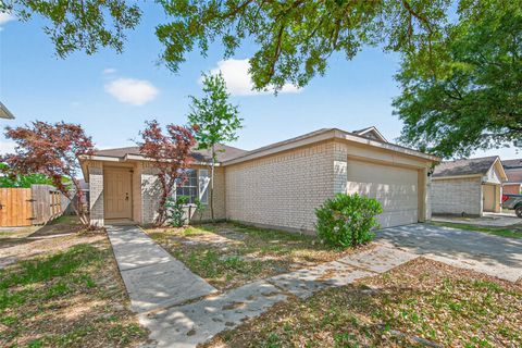Photo of 21130 Allenham Lane, Humble, TX 77338 (MLS # 37347577)