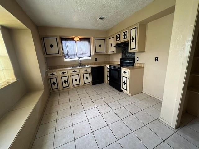 2902 Plymouth Colony Drive
