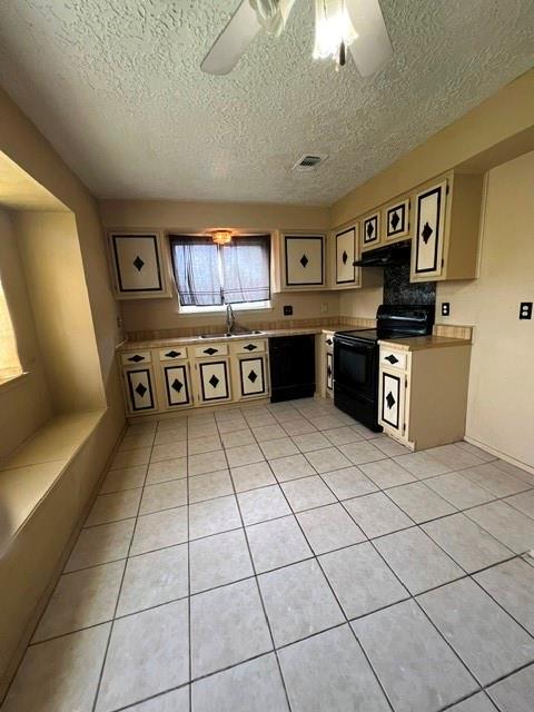 2902 Plymouth Colony Drive