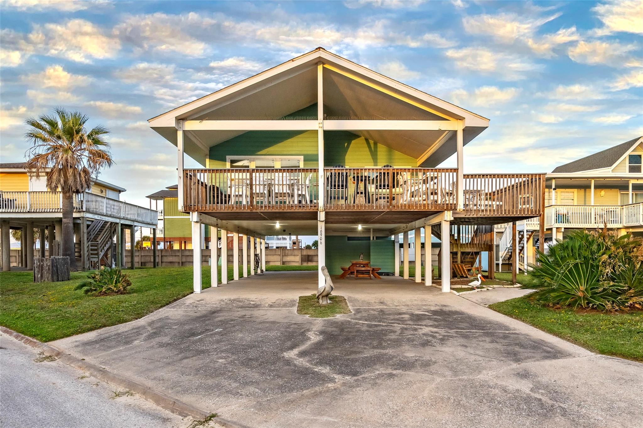 16906 Beachcomber Drive