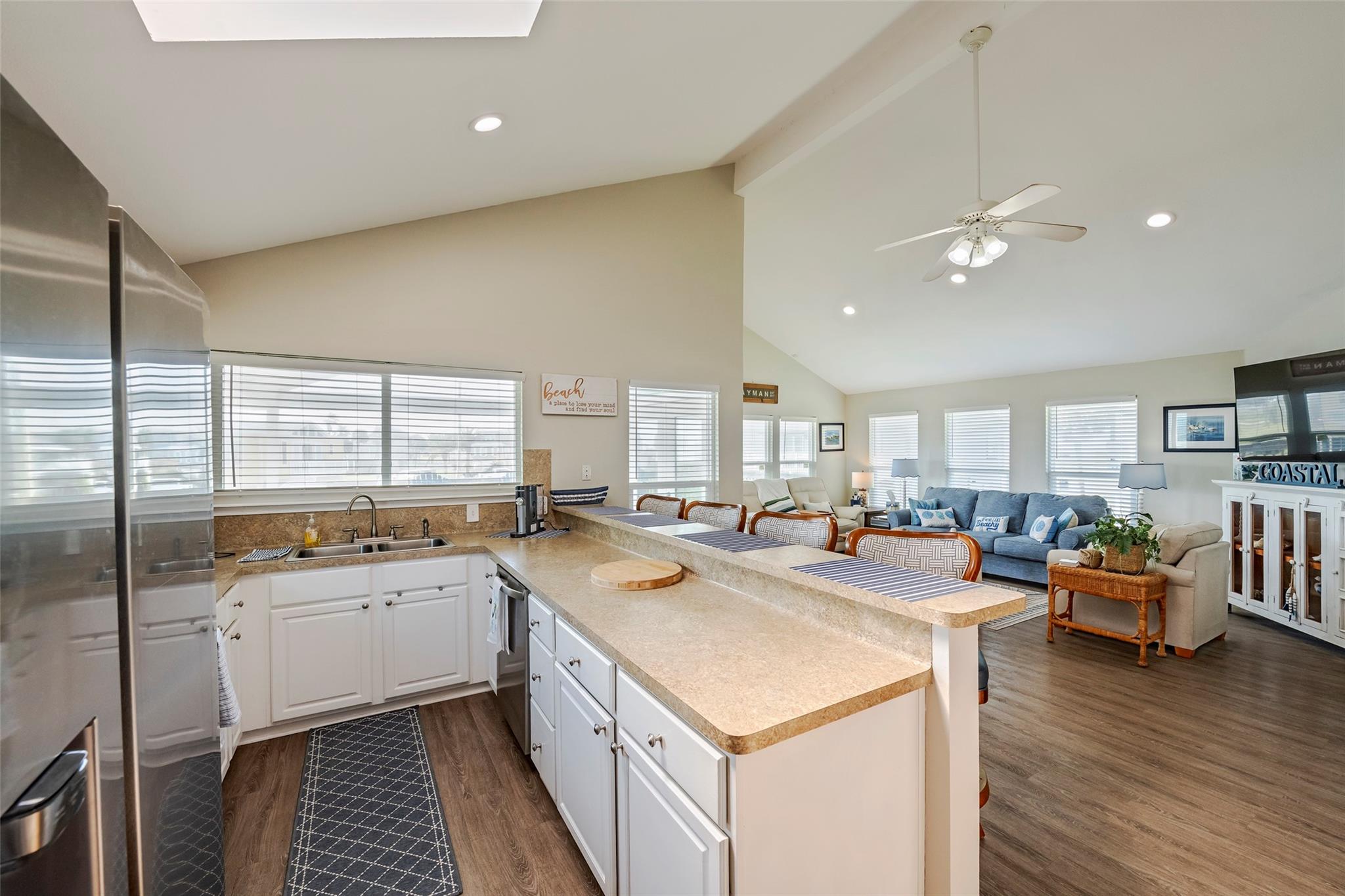 16906 Beachcomber Drive