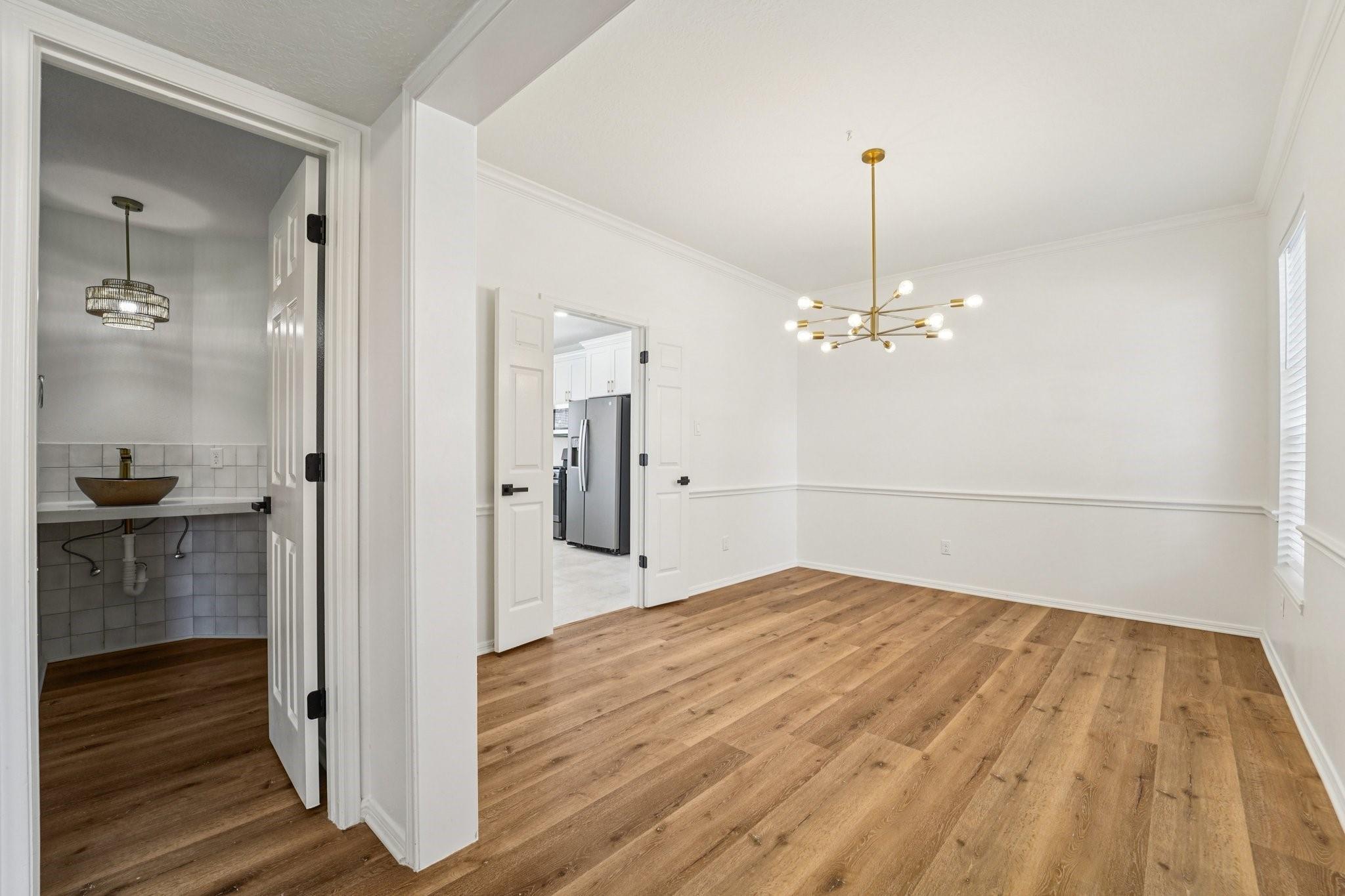 1808 N Mission Circle