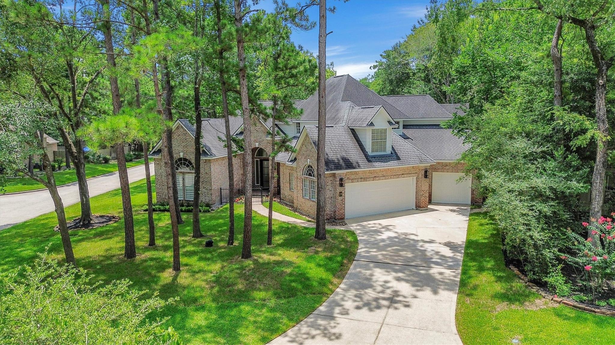 18 Floret Court