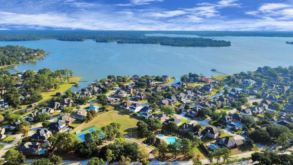 Photo of 20607 Sunny Shores Drive, Humble, TX 77346 (MLS # 57492201)