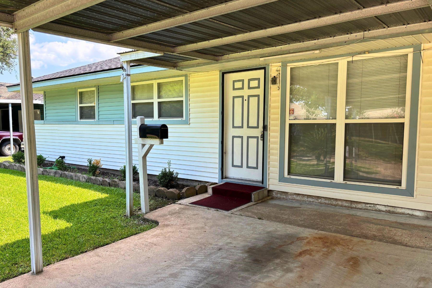 3212 Thornwood Drive