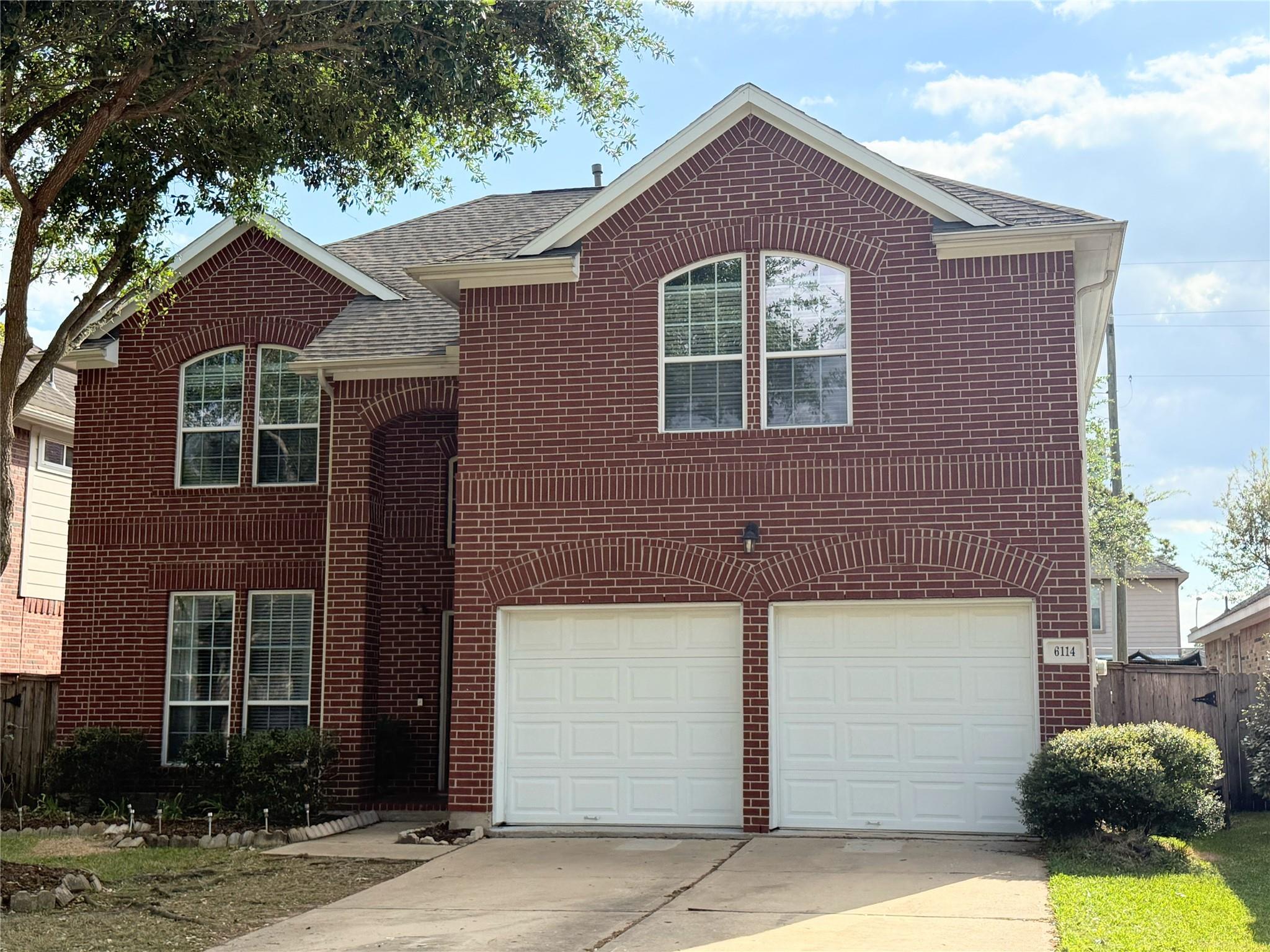 6114 Hollydale Ridge Lane