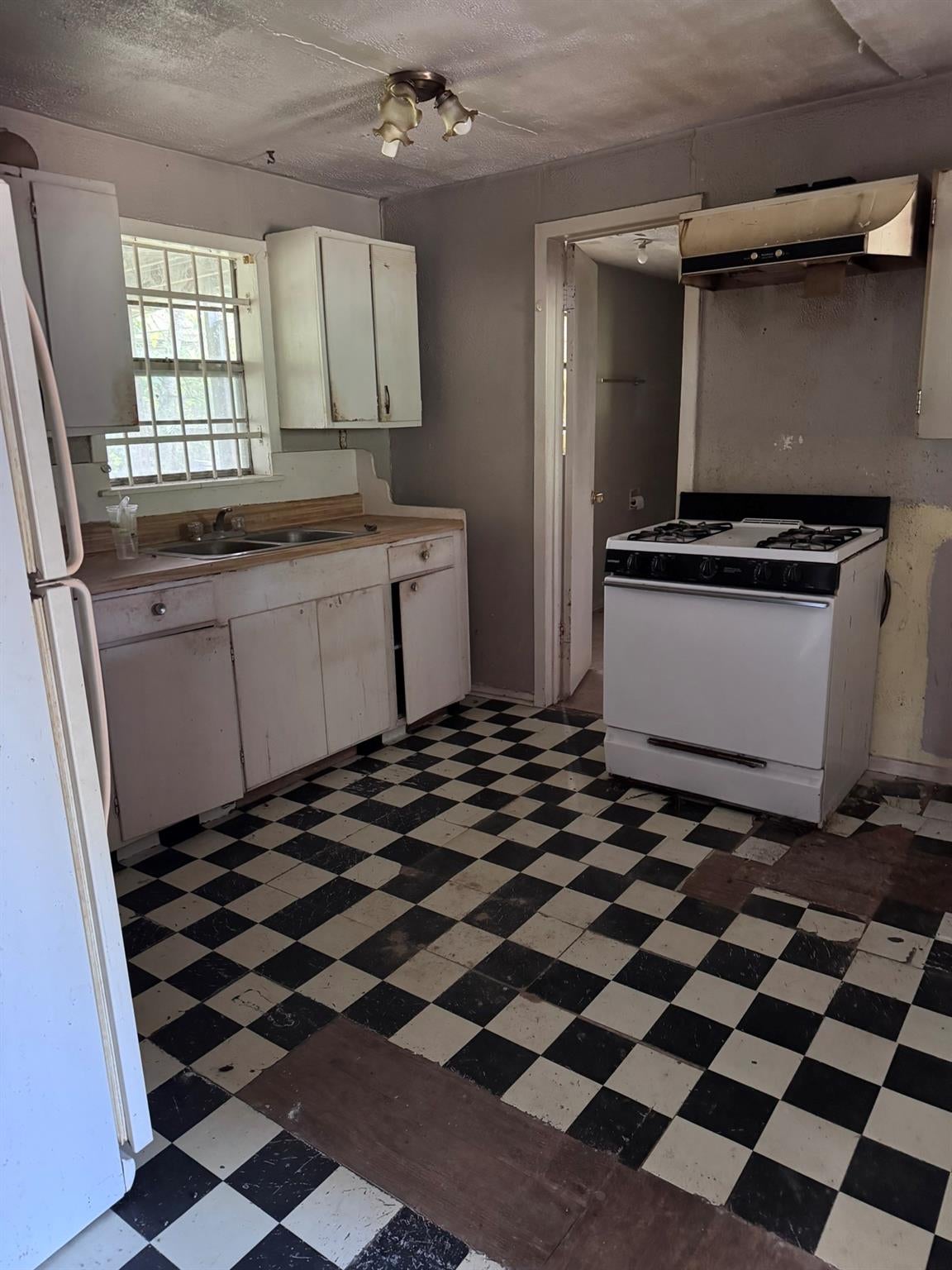 13015 Woody Road