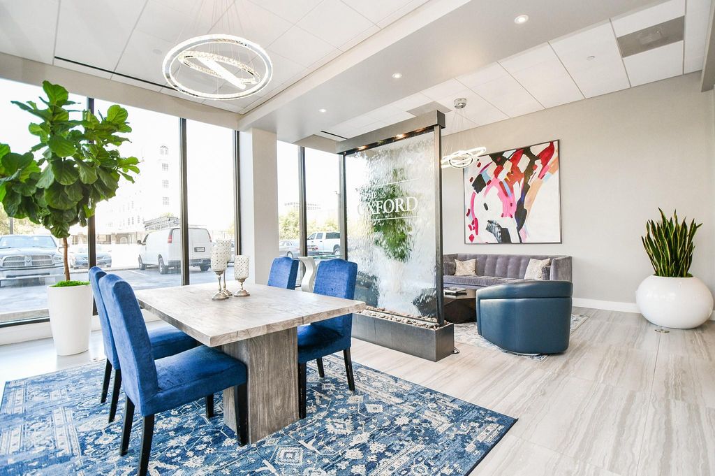 Photo of 5150 Hidalgo Street #202, Houston, TX 77056 (MLS # 55695384)