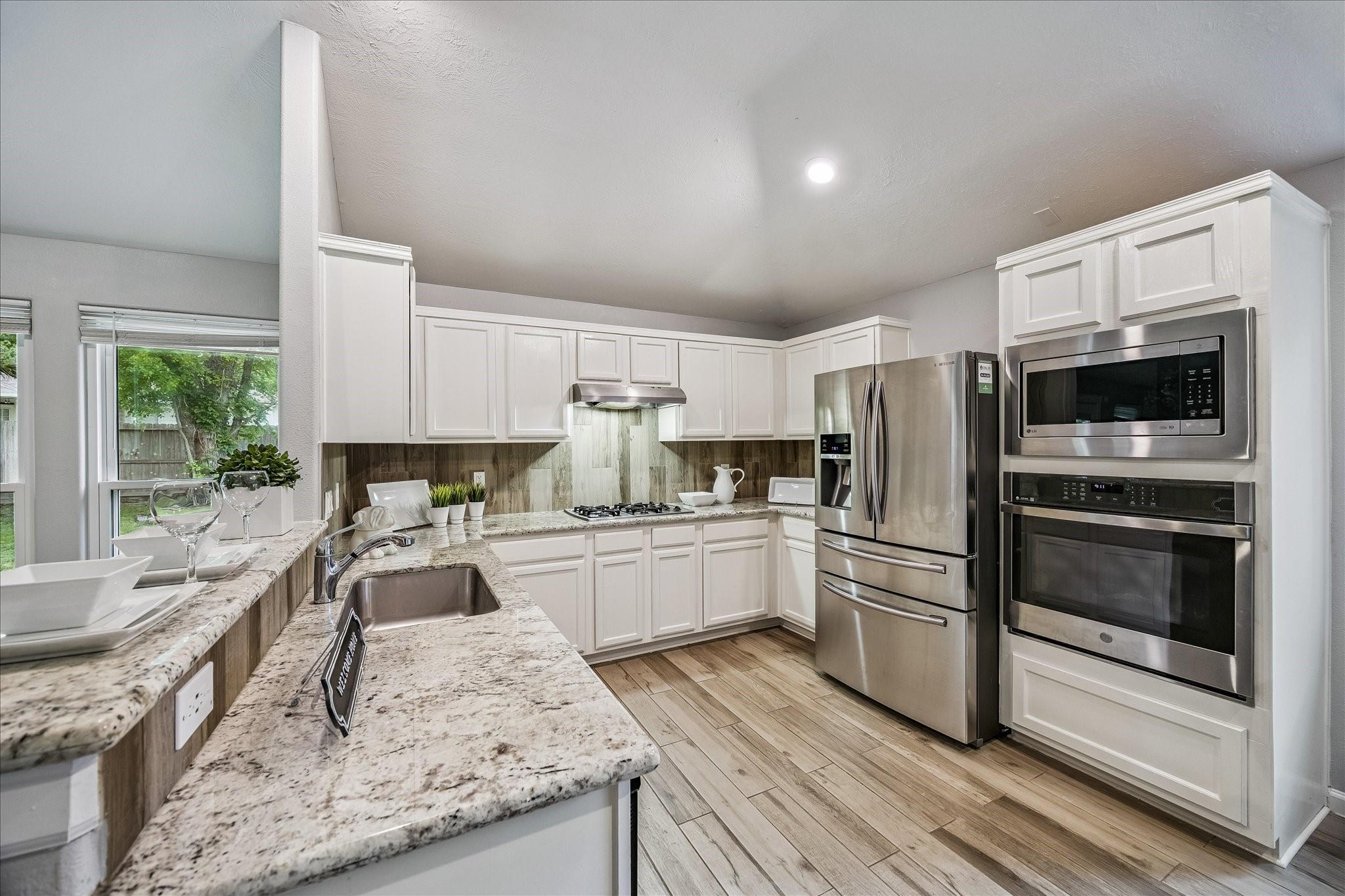6111 Caroline Green Court