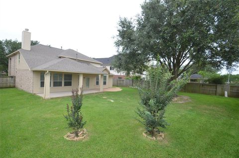 Tiny photo for 712 Almond Pointe, League City, TX 77573 (MLS # 54994375)