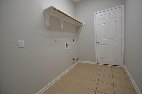 Tiny photo for 712 Almond Pointe, League City, TX 77573 (MLS # 54994375)